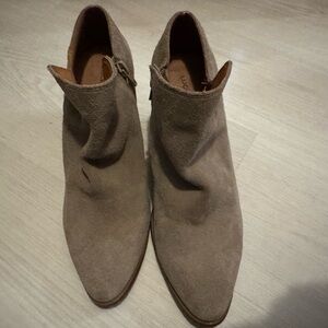 Lucky Brand Tan Ankle Boots